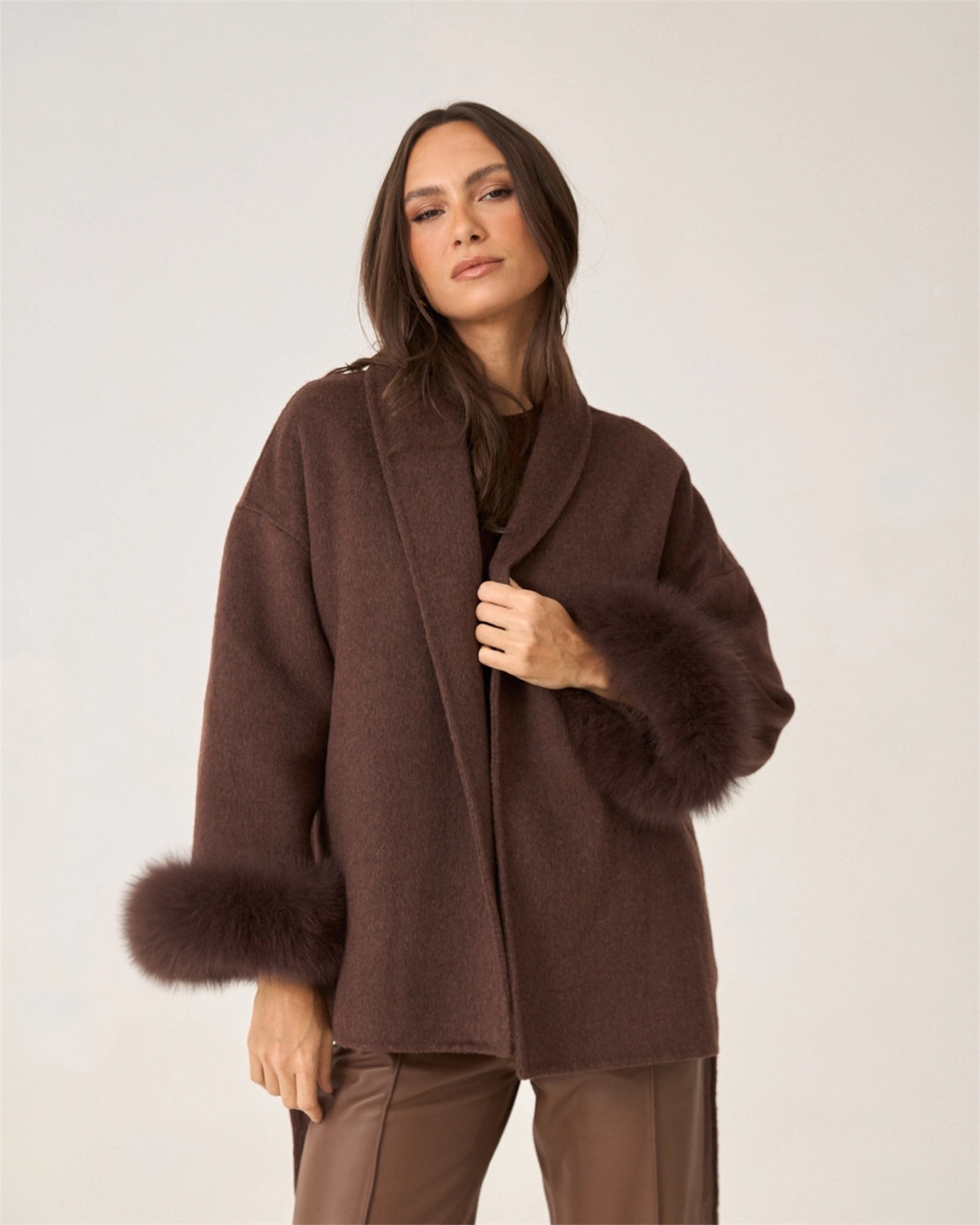 Kurzer Wollmantel mit Fellärmel - THE LUND ESPRESSO Espresso Brown