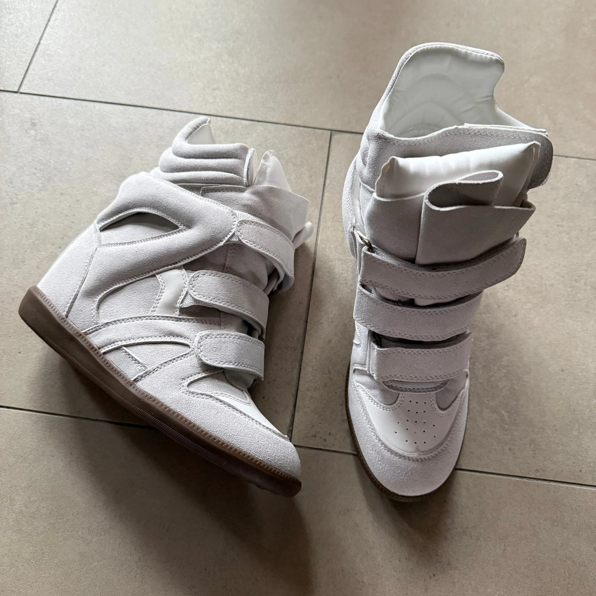 Sneaker White